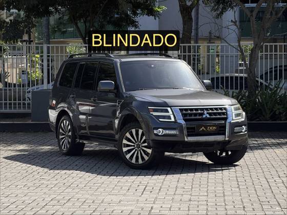 MITSUBISHI PAJERO 3.2 HPE 4X4 7 LUGARES 16V TURBO INTERCOOLER DIESEL 4P AUTOMÁTICO MITSUBISHI PAJERO 3.2 HPE 4X4 7 LUGARES 16V TURBO INTERCOOLER DIESEL 4P AUTOMÁTICO
